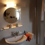בית הארחה Gaestehaus Glaubenstein 3*
