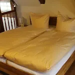 Gaestehaus Glaubenstein 3*