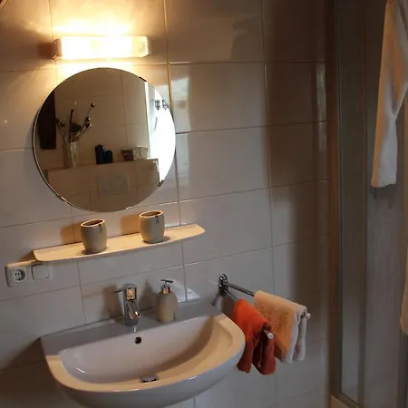 Gasthuis Gaestehaus Glaubenstein 3*